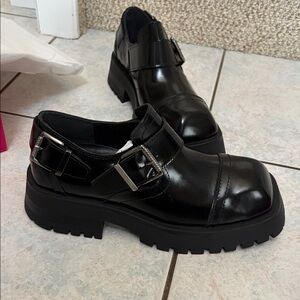 Genuine leather shoes